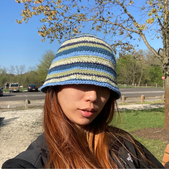 Handmade bucket hat - Picture 3 of 5